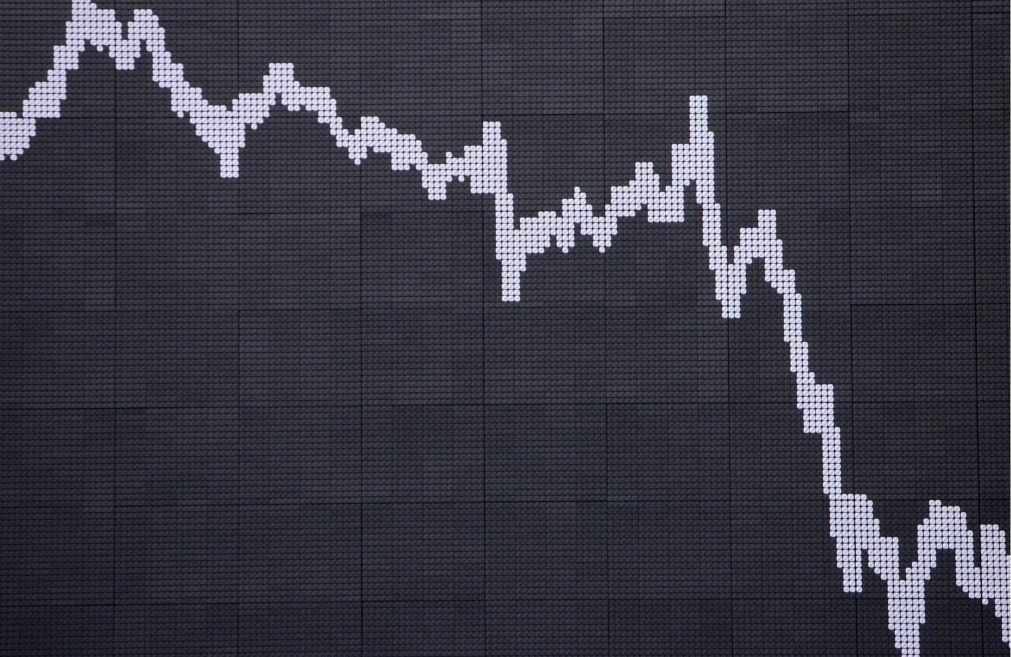 Bolsa de Tóquio fecha a perder 0,94%