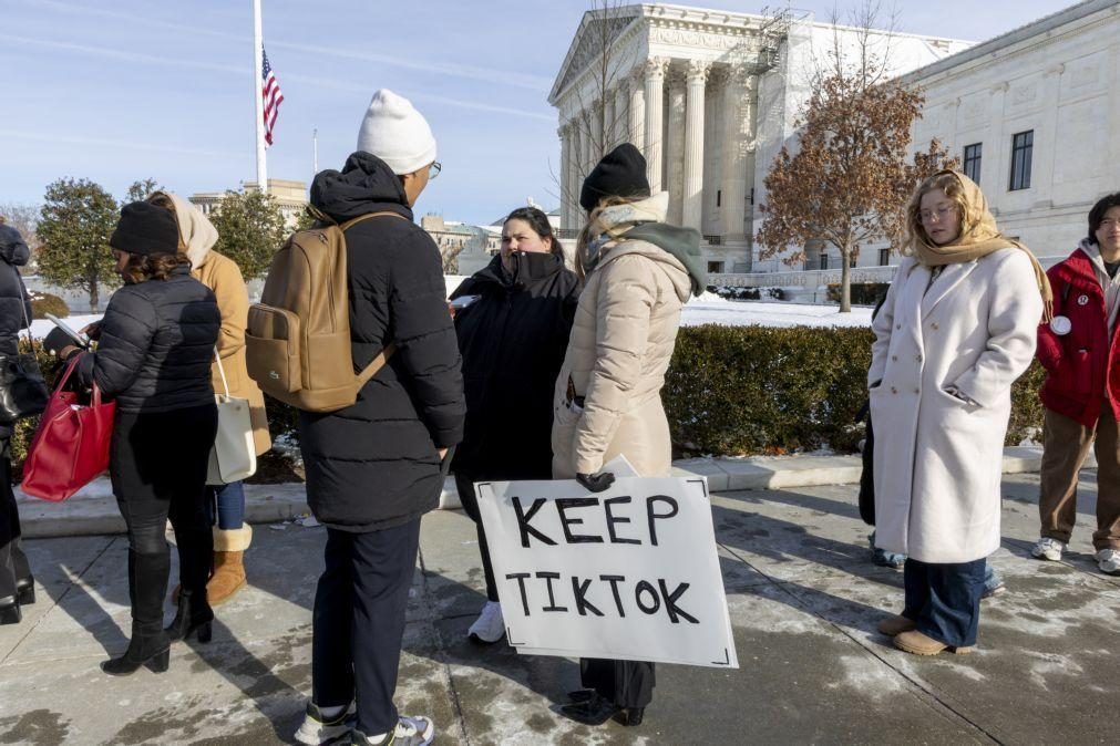 Norte-americanos impulsionam 'app' chinesa Xiaohongshu face ao bloqueio do TikTok