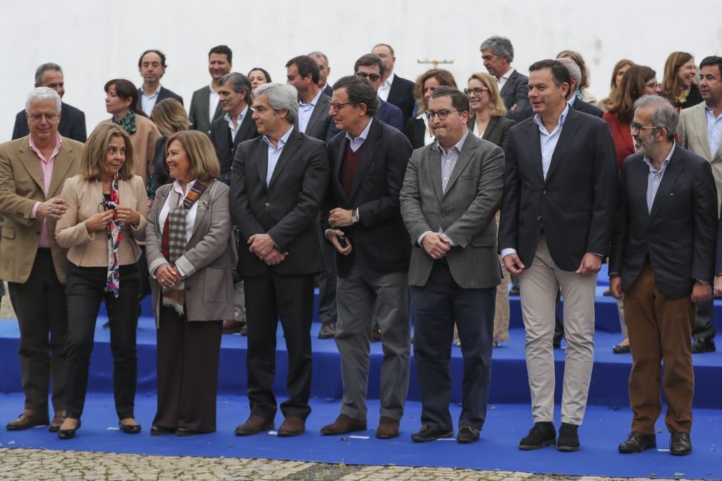 Governantes e membros de gabinetes ministeriais voltam a receber ajudas de custo