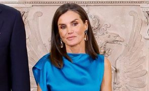 Letizia - Surpreende com look que rompe tradição