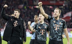 Bayern Munique vence em Friburgo e consolida liderança na Bundesliga