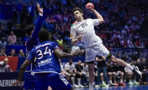 Portugal perde com a França e termina Mundial de andebol num histórico quarto lugar