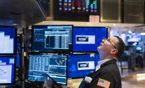 Wall Street inicia sessão em forte baixa penalizada por tarifas de Trump