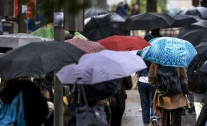 Sete distritos do continente sob aviso amarelo na sexta-feira por causa da chuva