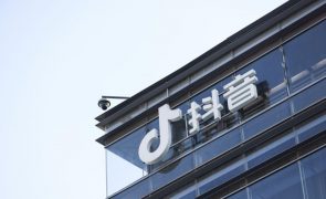 China condena dona do TikTok a pagar 11 milhões de euros por plágio de código