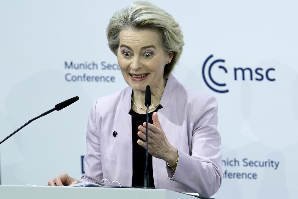 Von der Leyen insta Trump a unidade para um bom acordo de paz na Ucrânia