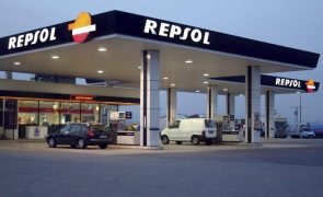 Lucros da Repsol caíram 45% no ano passado para 1.756 milhões de euros