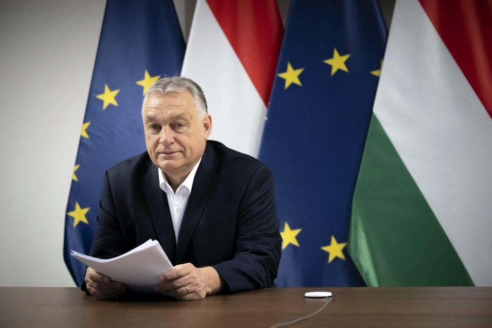 Viktor Orbán desafia União Europeia a iniciar conversações com Rússia