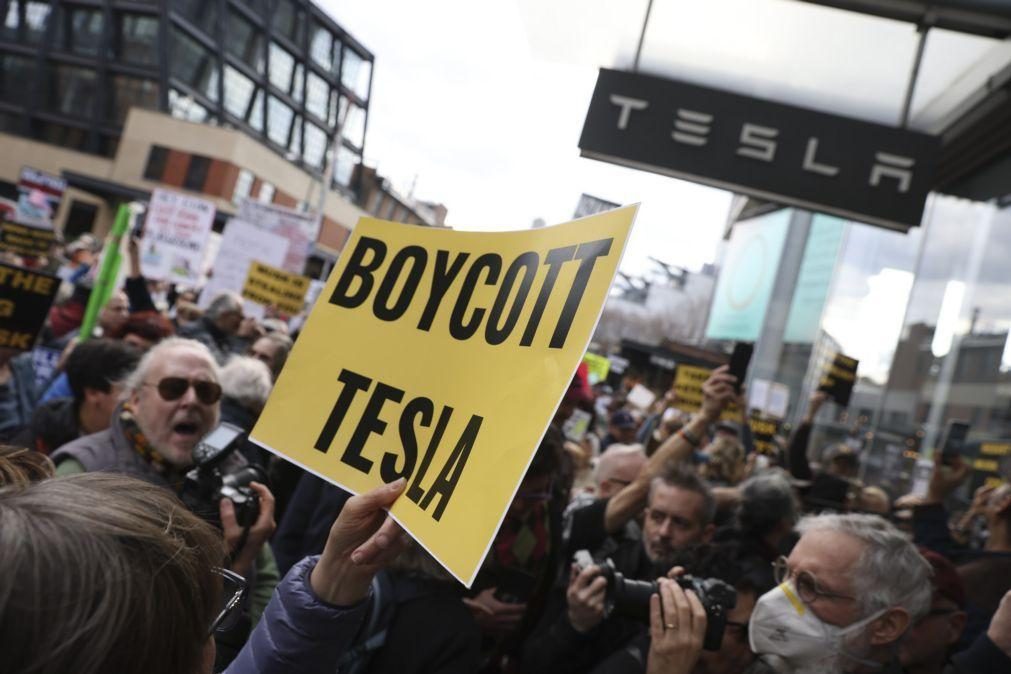 Protesto anti-Elon Musk marcado para stand da Tesla em Lisboa em 09 de março