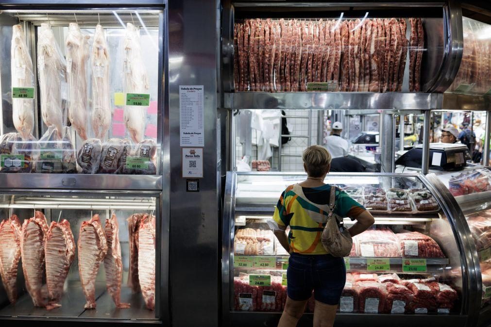 Brasil vai eliminar tarifas de vários produtos alimentares para conter preços