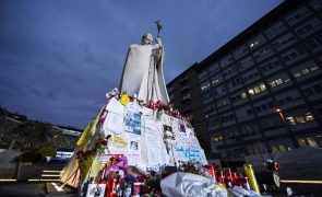 Papa mantém descanso após 24 dias internado e enviará por escrito homilia e Angelus