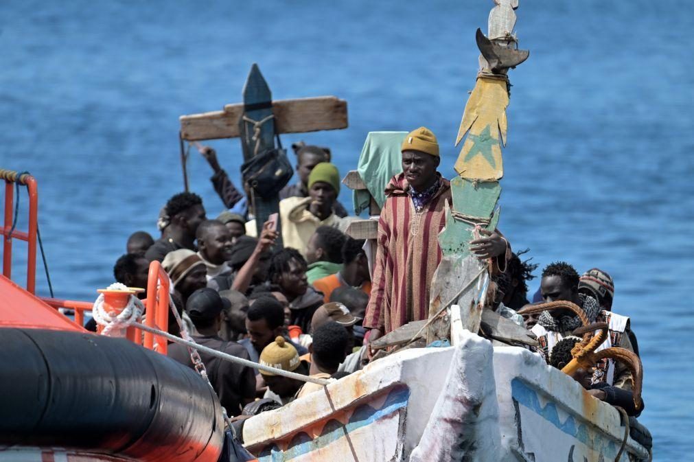 Autoridades espanholas resgataram mais duas embarcações com 142 migrantes junto às Canárias