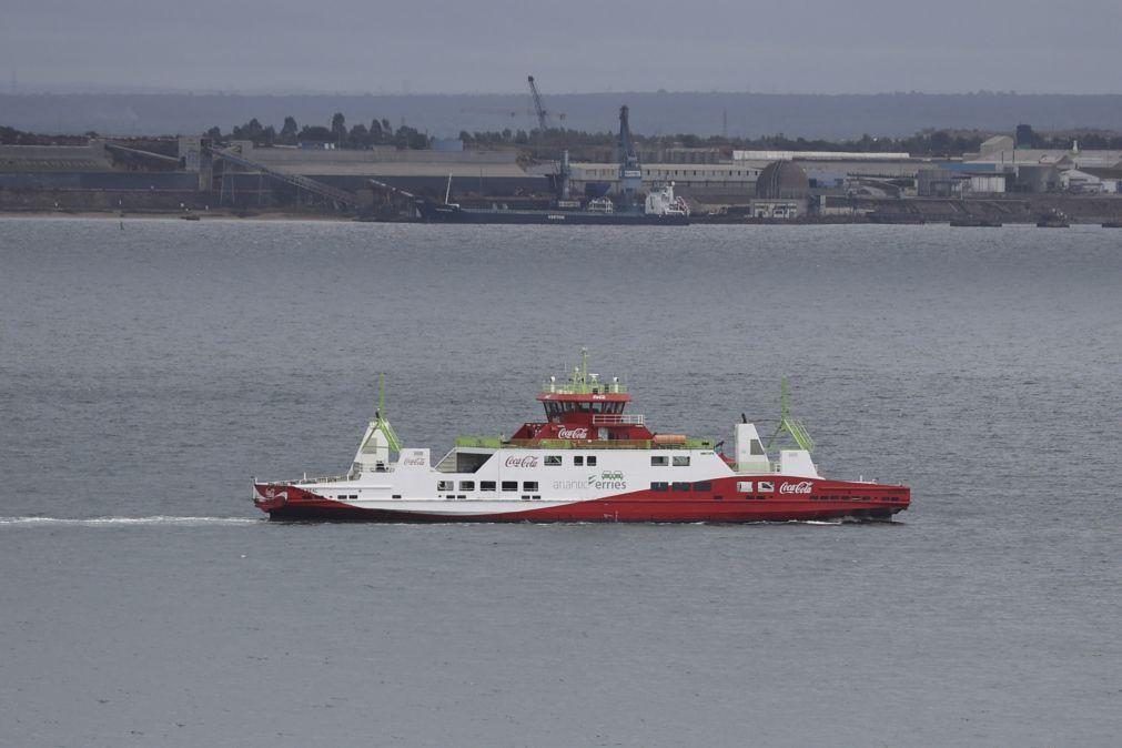 Trabalhadores da Atlantic Ferries em plenário com paragem de atividade na segunda-feira