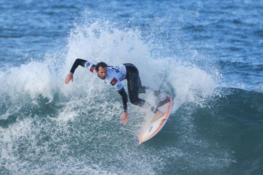 Surfista Frederico Morais eliminado no segundo dia da prova de Peniche