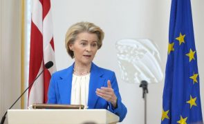 Von der Leyen quer base industrial de defesa pronta em 2030 para reforçar segurança da UE