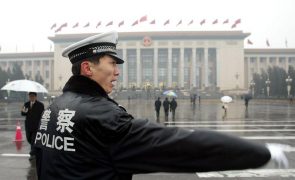 China condena investigador à morte por espionagem para agência estrangeira