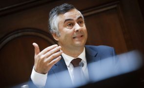 Ministro acredita que reforço da ação social tirará foco da luta estudantil sobre propinas