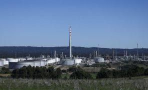 Manutenção numa das fábricas da Refinaria de Sines leva a paragem de 50 dias este ano