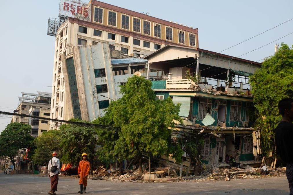 Autoridades de Myanmar elevam a 1.644 o número de mortos no sismo