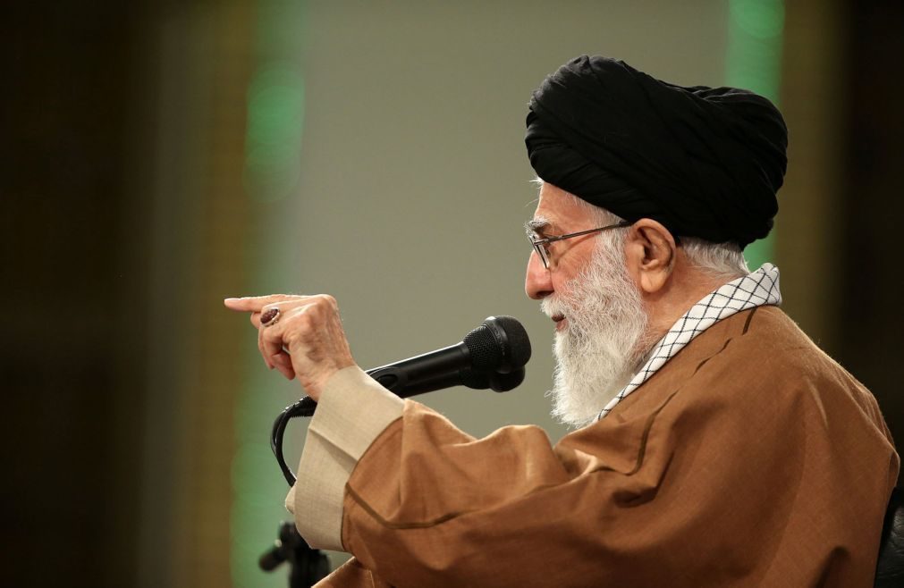 Guia Supremo do Irão saúda mobilização popular contra «o inimigo» EUA/Israel