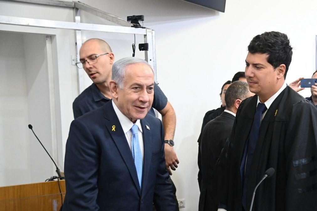 Netanyahu chega a Budapeste em visita que desafia mandado de detenção do TPI