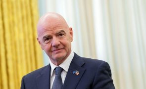 Infantino 'pré-atribui' Mundial feminino de 2031 nos EUA e de 2035 no Reino Unido