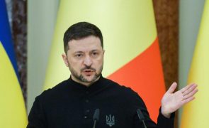Zelensky pede 