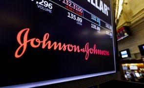 Lucros da Johnson & Johnson mais que triplicam para 9.700 ME no 1º trimestre