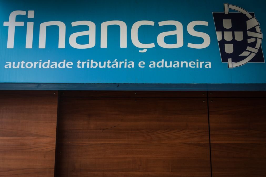 Fisco alerta para emails e SMS fraudulentos que estão a ser enviados a contribuintes