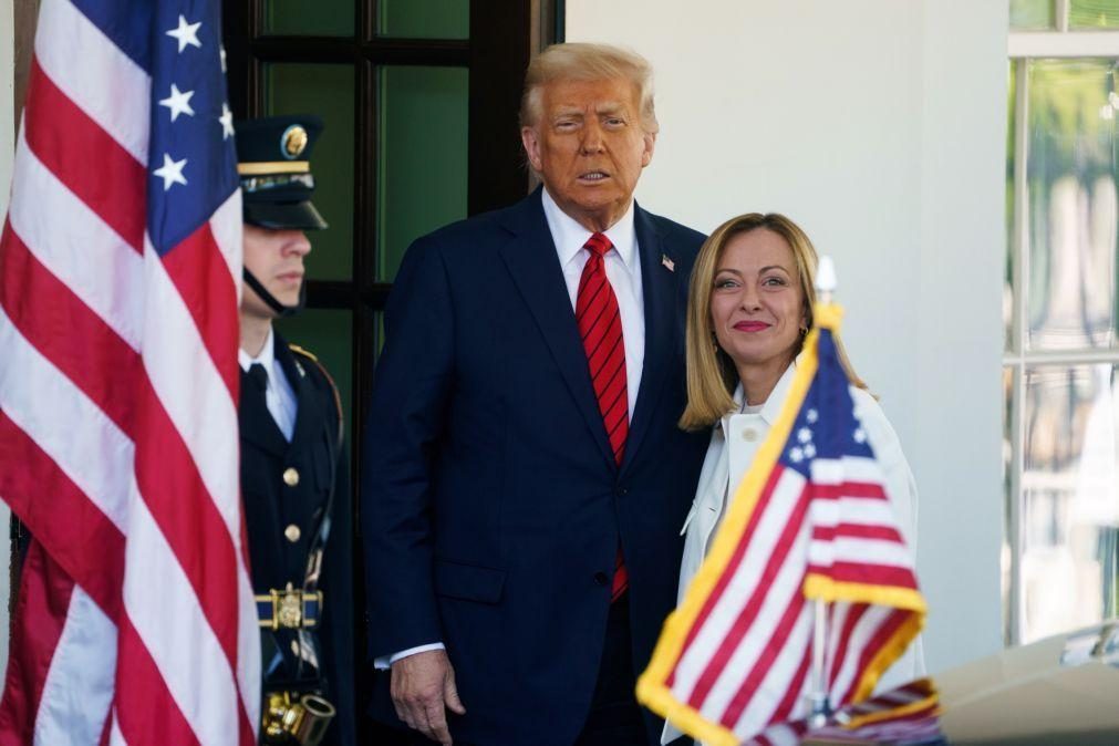 Trump diz estar