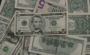 Reservas internacionais moçambicanas recuam para mínimos de mais de um ano