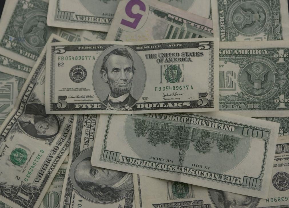 Reservas internacionais moçambicanas recuam para mínimos de mais de um ano