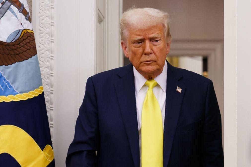 Trump expressa condolências na sua rede social