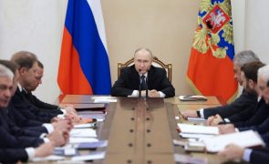 Putin afirma que Moscovo não tem 'drones' suficientes para o conflito na Ucrânia