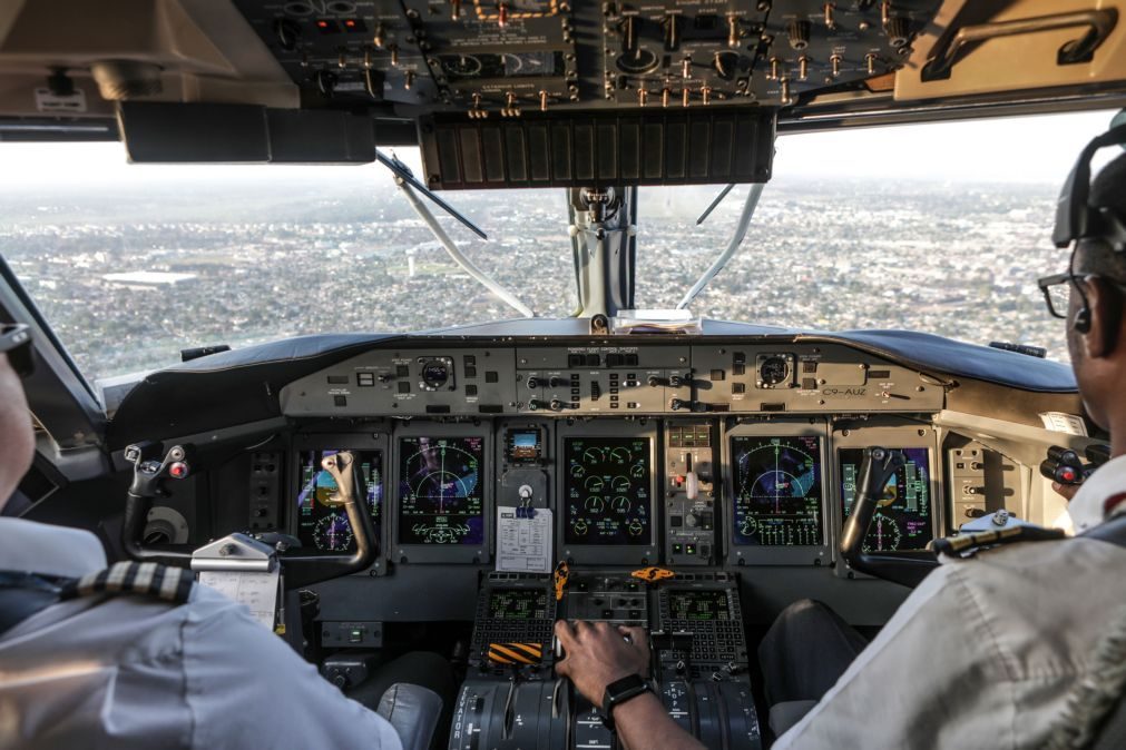 Linhas Aéreas de Moçambique admite que redução da frota originou cancelamento de voos