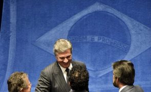 Ex-líder brasileiro Collor de Mello recebe com 