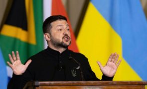 Zelensky admite faltar ao funeral do Papa e reafirma que não cederá a Crimeia