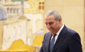 Mahmoud Abbas nomeia conselheiro próximo como vice-presidente da OLP