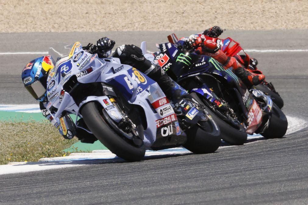 Alex Márquez vence pela primeira vez em MotoGP e regressa à liderança do Mundial