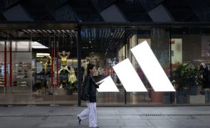 Lucro da Adidas sobe 151,3% até março mas tarifas vão fazer subir custos