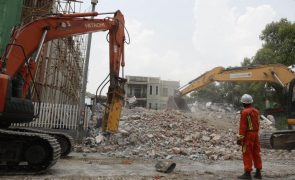 Cessar-fogo declarado devido a sismo que matou 3.700 pessoas termina em Myanmar