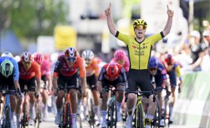 Matthew Brennan vence primeira etapa na Volta à Romandia e lidera a geral