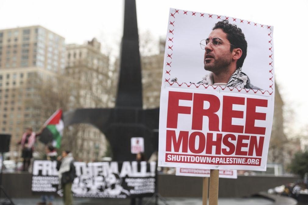 Tribunal dos EUA liberta estudante palestiniano detido por serviços de imigração