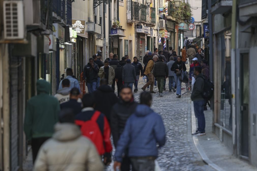 Lisboa aprova consulta pública do plano para integrar migrantes e do programa para educação antirracista