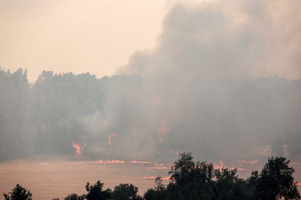 Incêndios continuam a afetar montanhas perto de Jerusalém
