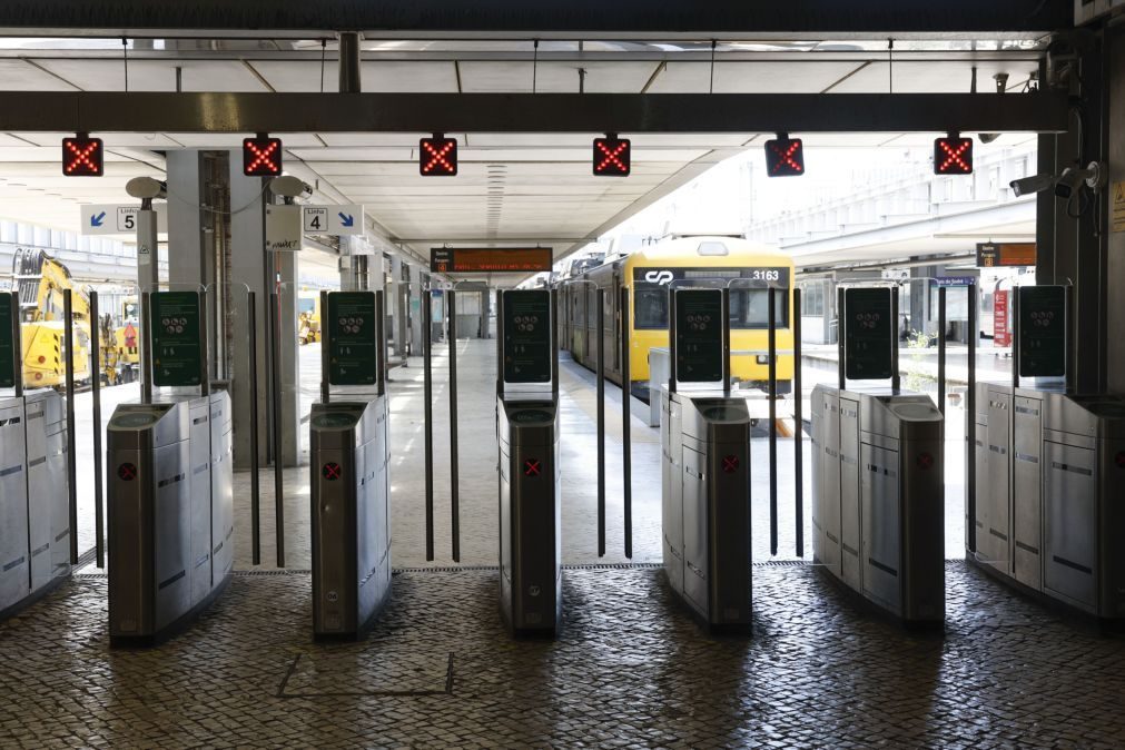 Governo determina auditorias ao apagão nas telecomunicações, aviação e transportes