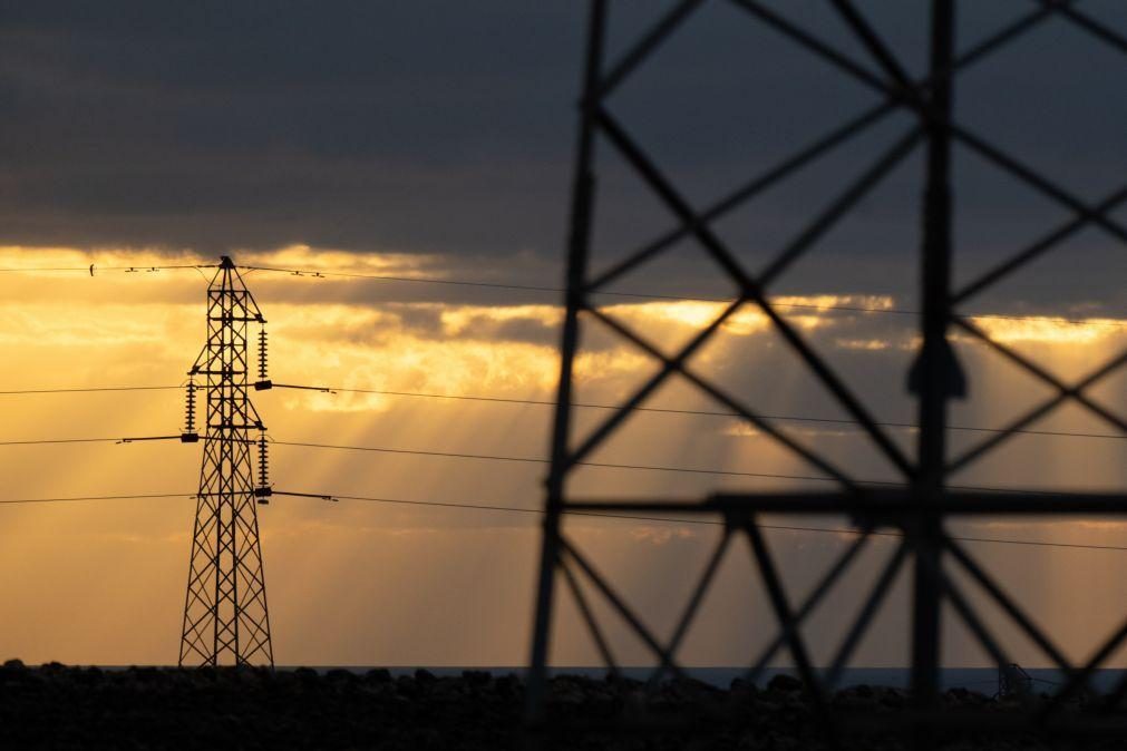 Rede europeia que gere redes elétricas cria comité para investigar apagão