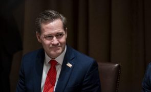 Trump nomeia conselheiro Mike Waltz como embaixador na ONU