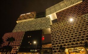 Lucro da operadora de jogo em Macau MGM China começa 2025 a cair 5,2%