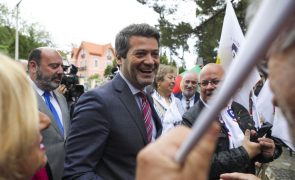 Ventura acusa Governo de eleitoralismo e classifica notificações a estrangeiros como 
